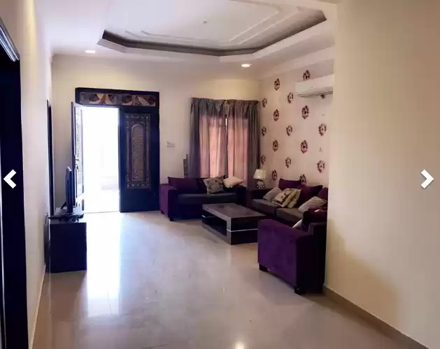 Wohn Klaar eigendom 3 Schlafzimmer F/F Wohnung  zu vermieten in Al Sadd , Doha #7640 - 1  image 